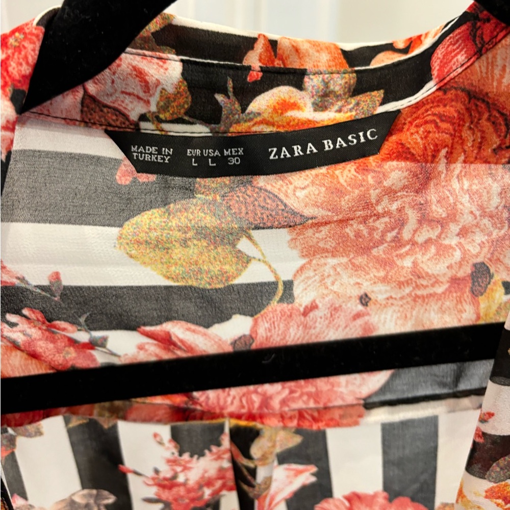 Zara Floral Striped Blouse - Picture 3 of 3